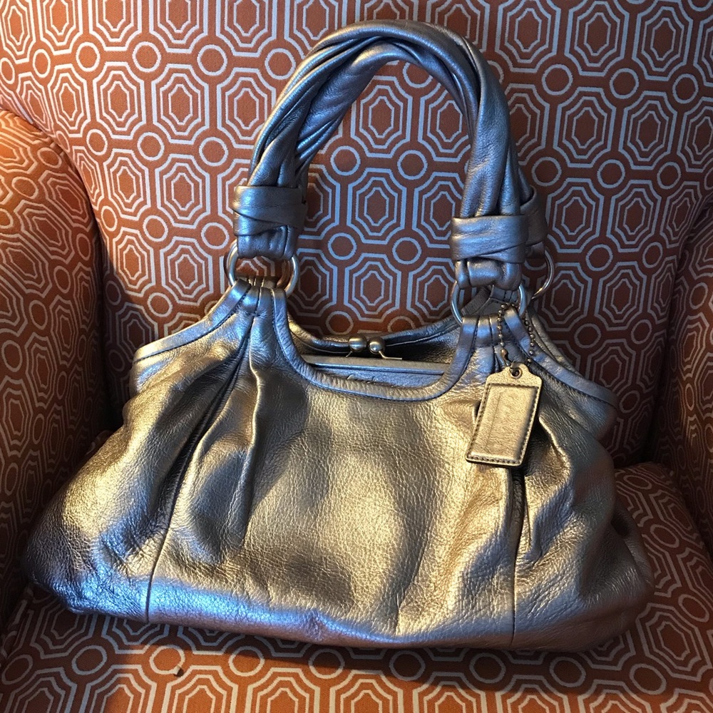 Gold vintage COACH purse!!